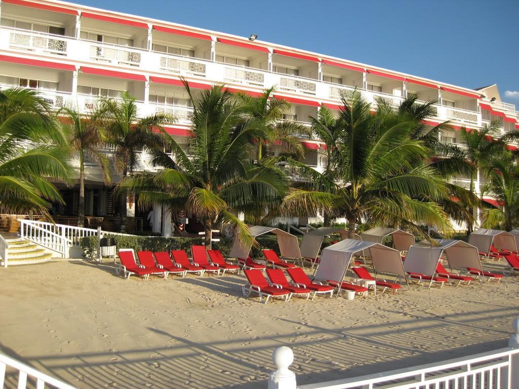 Grand Decameron Montego Beach, A Trademark All-Inclusive Resort Montego Bay Exterior photo